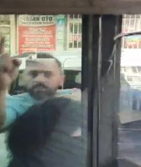 ARNAVUTKÖY'DE KORNAYA BASARAK UYARAN İETT OTOBÜSÜNÜN ŞÖFÖRÜNE SALDIRI