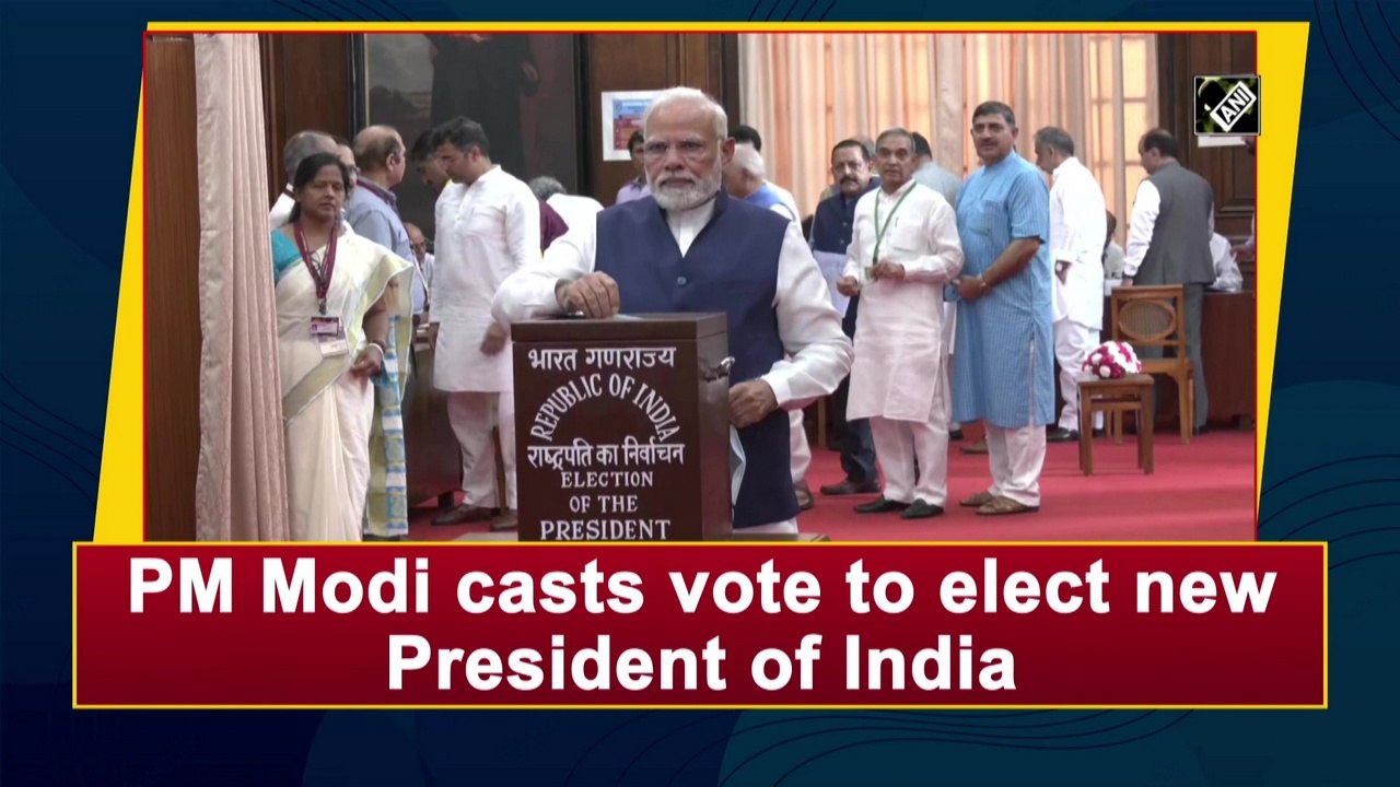 PM Modi casts vote to elect new President of India