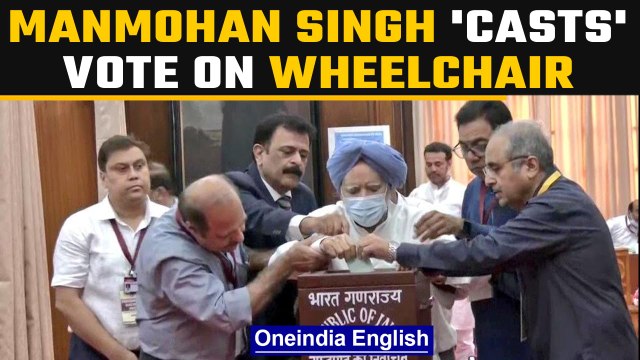 Presidential elections 2022: Manmohan Singh casts vote on a wheelchair | Oneindia news *News