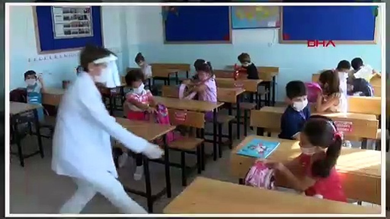 900 binden fazla öğretmene eğitim