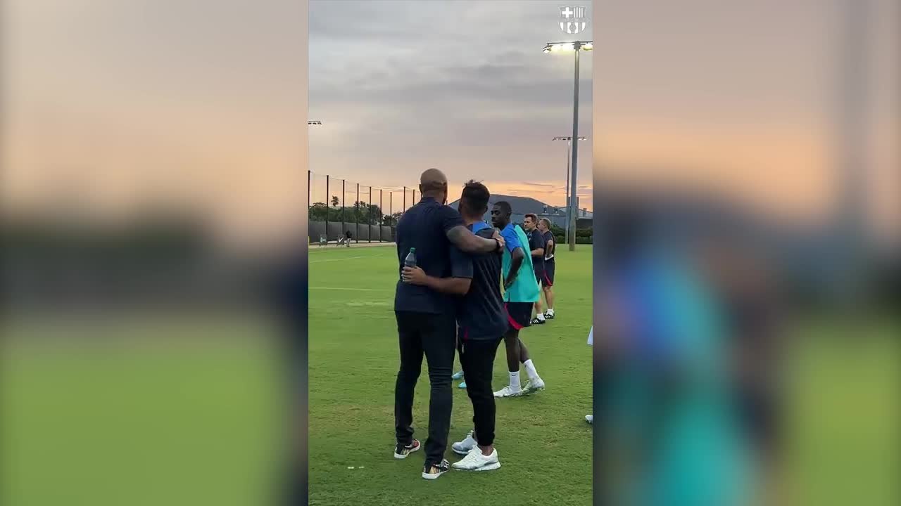 El saludo de Henry a los jugadores: vean el cariño especial con el que trata a a dos jugadores clave