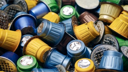 Deux étudiants inventent un rechargeur de capsules de café pratique et écologique