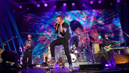 Coldplay réunit 80 000 spectateurs pour sa tournée Music of the Spheres au Stade de France