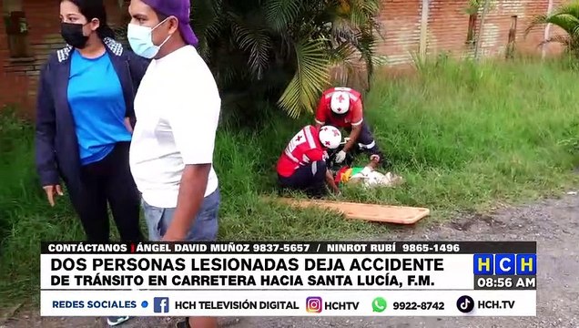 ¡Ambos heridos! Motociclista embiste a peatón que intentó cruzar la carretera hacia Santa Lucía