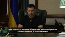 Zelensky: licenziati il procuratore generale e capo intelligence