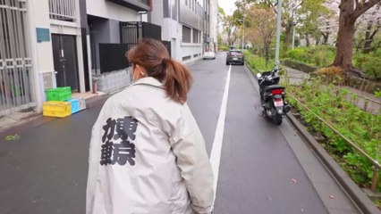 A Super Cute Japanese Girl Carries Me to Tokyo paradise