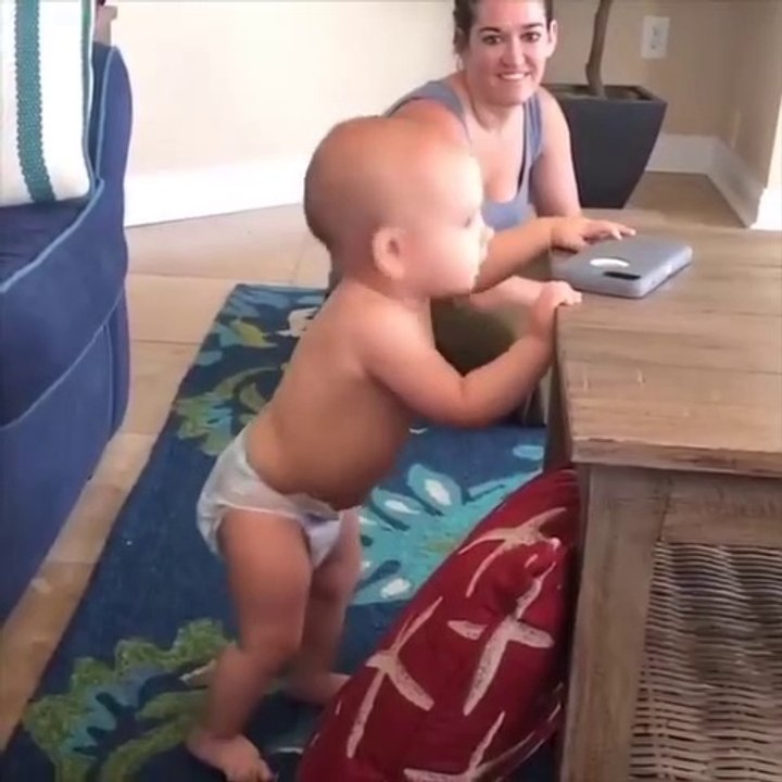 FUNNY BABAY DANCE