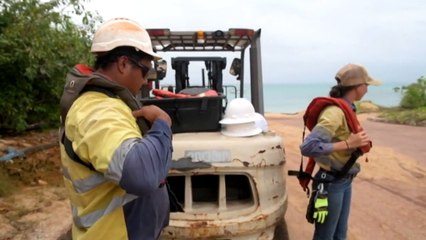 University offering trade courses to locals in remote Nhulunbuy, Northern Territory