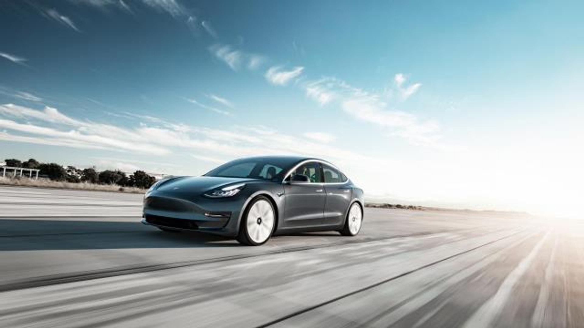 ⁣Elon Musk Tesla sahiplerine müjdeyi verdi! Dev oyun platformu ile anlaştı
