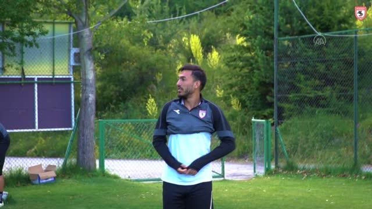 Samsunspor Teknik Direktörü Bayram Bektaş, yeni sezon hazırlıklarını değerlendirdi