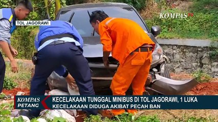 Tải video: Kecelakaan Tunggal di Tol Jagorawi Diduga Akibat Pecah Ban, Mobil Nyaris Masuk Saluran Air!