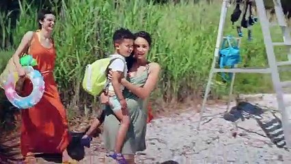 Plus Belle la Vie - Camille a-t-elle démasqué Baptiste et Justine ?