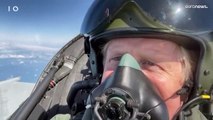 شاهد: جونسون يحلق على متن مقاتلة من طراز تايفون فوق قاعدة لينكولنشاير
