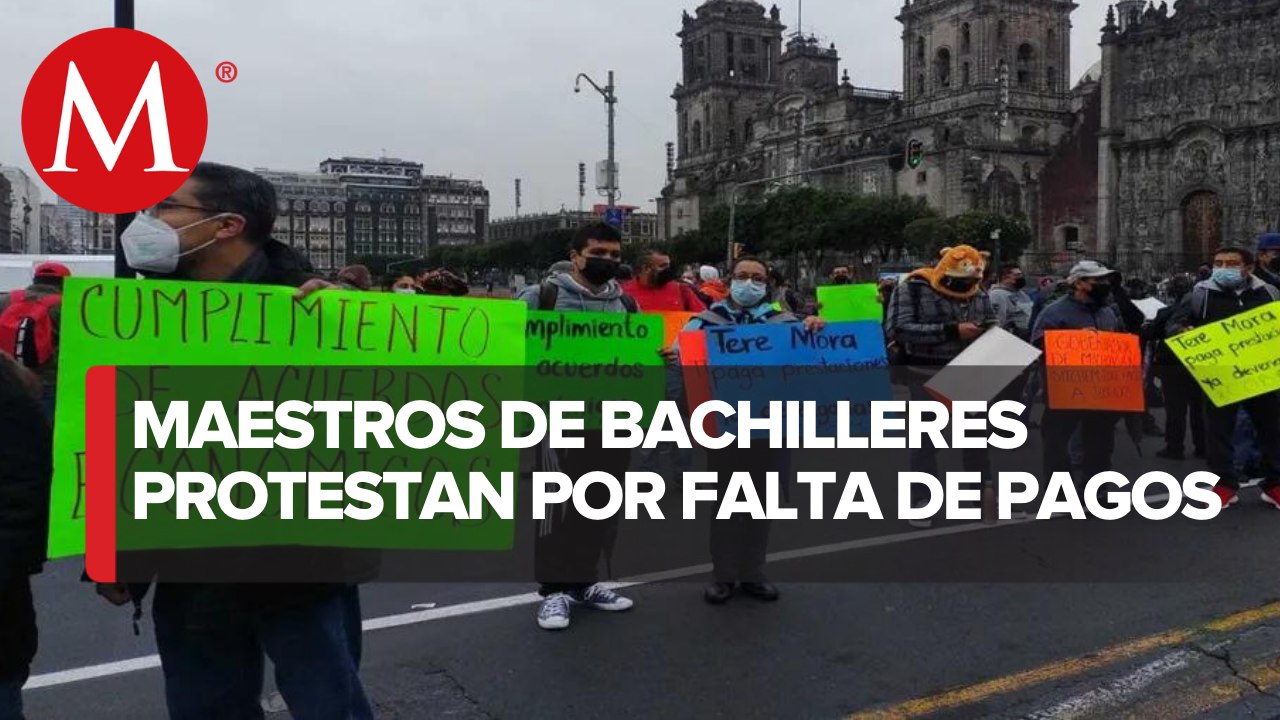 Docentes de Michoacán exigen mejoras laborales frente a Palacio Nacional