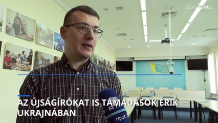 Download Video: Védőfelszereléssel támogatja az újságírókat Ukrajnában az UNESCO