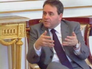 Xavier bertrand sur les retraites - 001