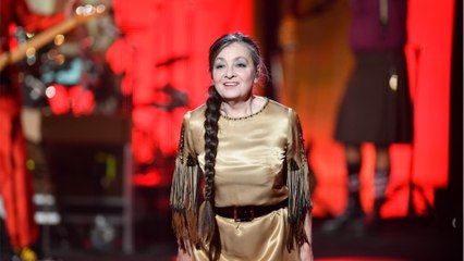 GALA VIDÉO - Catherine Ringer au coeur d’une manifestation : cette cause qu’elle défend de tout son cœur