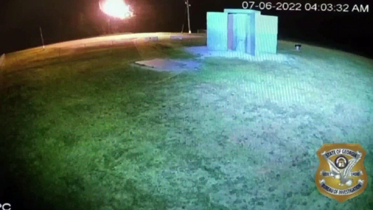 # Volkslehrer : Eine Explosion - viele Fragen! ‍