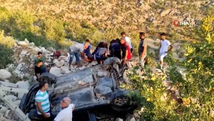 Son dakika haberleri... İki otomobilin çarpıştığı kazada can pazarı: 2 ölü, 6 yaralı