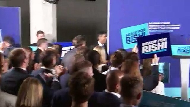 Rishi Sunak avança na corrida para designar primeiro-ministro britânico