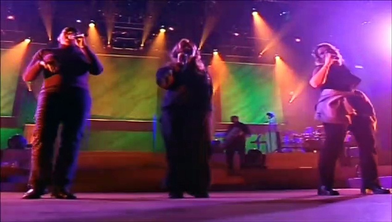 LARA FABIAN LIVE — HUMANA / EN RÉPÉTITION | LARA FABIAN LIVE | (2001 AU ZÉNITH (PARIS))