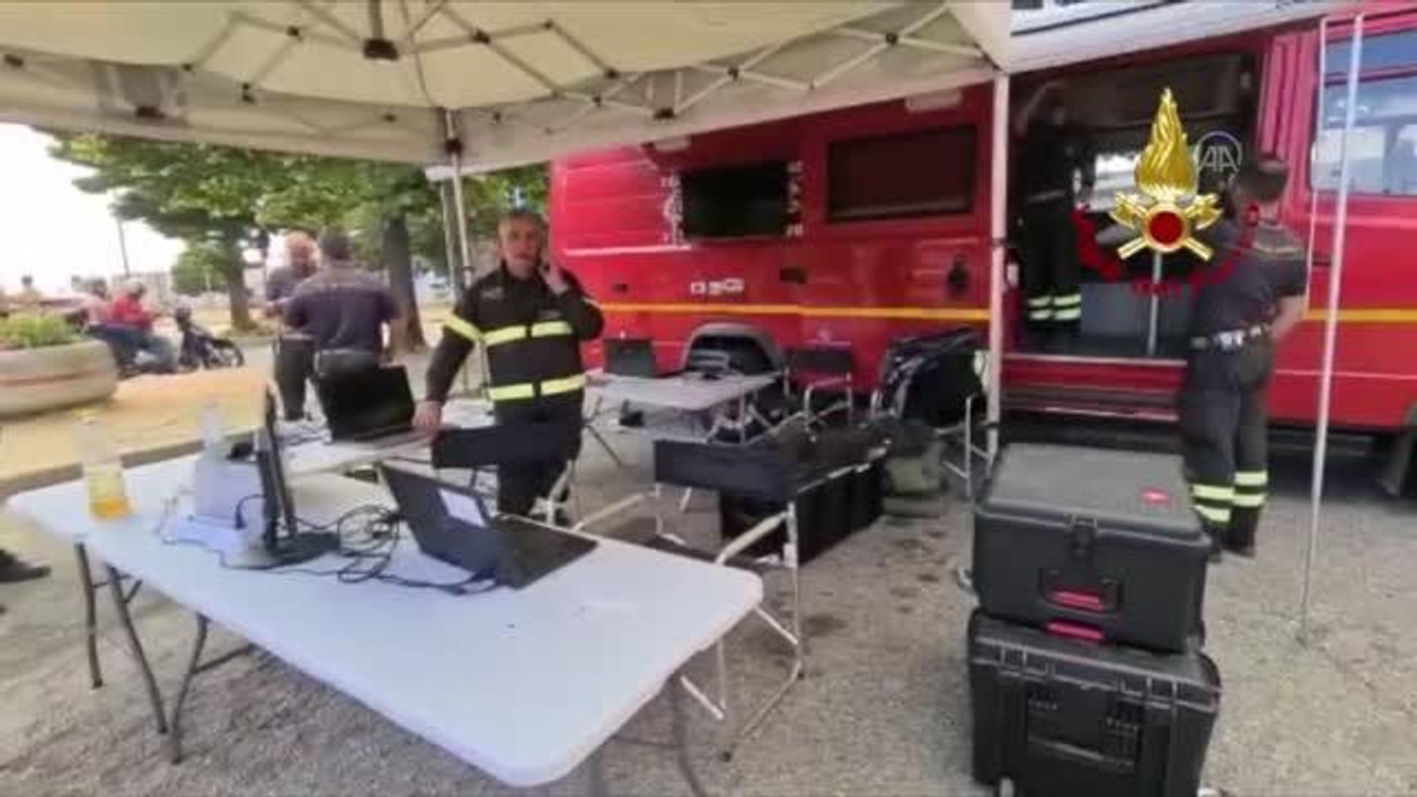 İtalya'da birçok noktada çıkan orman yangınları hayatı felç etti