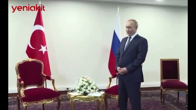 Cumhurbaşkanı Erdoğan'ı ayakta bekleyen Putin'in yüz ifadesi viral oldu!