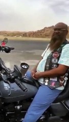 عادل الكلباني يرد على منتقدي ظهوره على "الدبّاب"