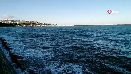 Beklenen fırtına Tekirdağ kıyılarında etkisini gösteriyor