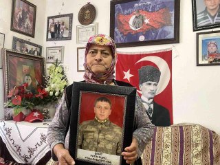 Dağlıca'da şehit olan Fatih Duru'nun annesi: "Kanımız yerde kalmadı"