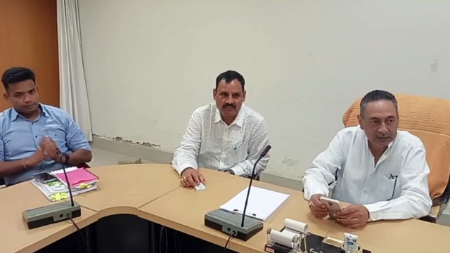 भरतपुर में संत विजय बाबा ने लगाई खुद को आग, आत्मदाह की कोशिश
