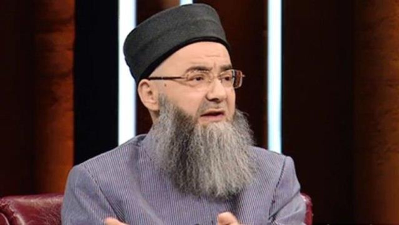 Cübbeli Ahmet Hoca: Mahmut Efendi bana hiç kimseye vermediği bir şey verdi, birilerinin bana işi düşecek