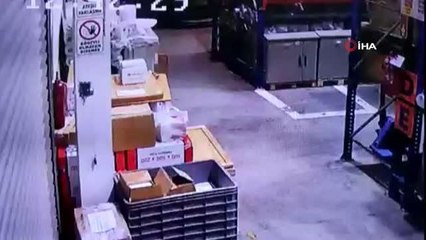 İstanbul'da İSBAK'ta hırsızlık kamerada: Çalıştığı firmayı soydu