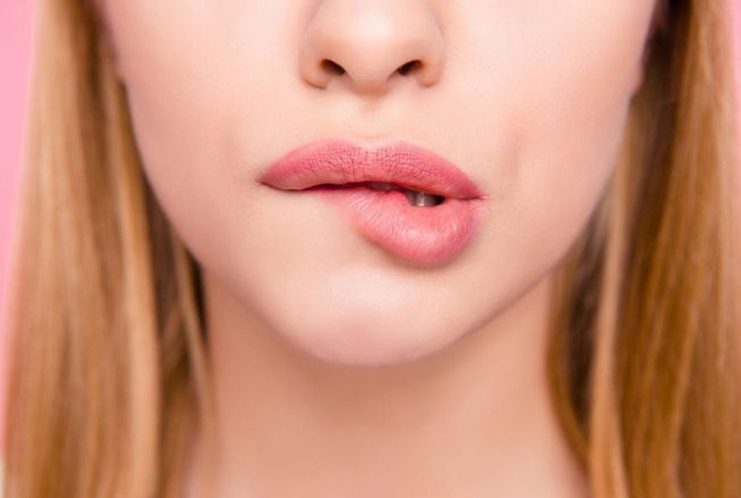 Les femmes infidèles fantasment sur ce détail chez les hommes (et tout le monde peut l’adopter)