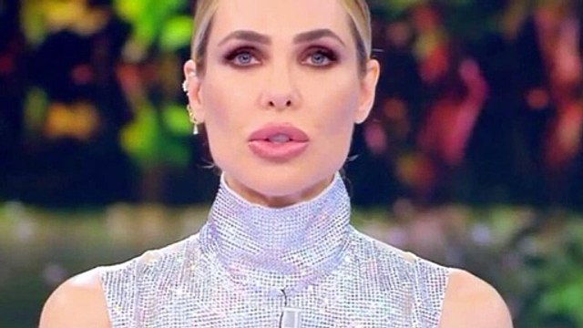 “Sono corsi ai ripari”. Addio di Ilary e Totti, la decisione è stata inevitabile