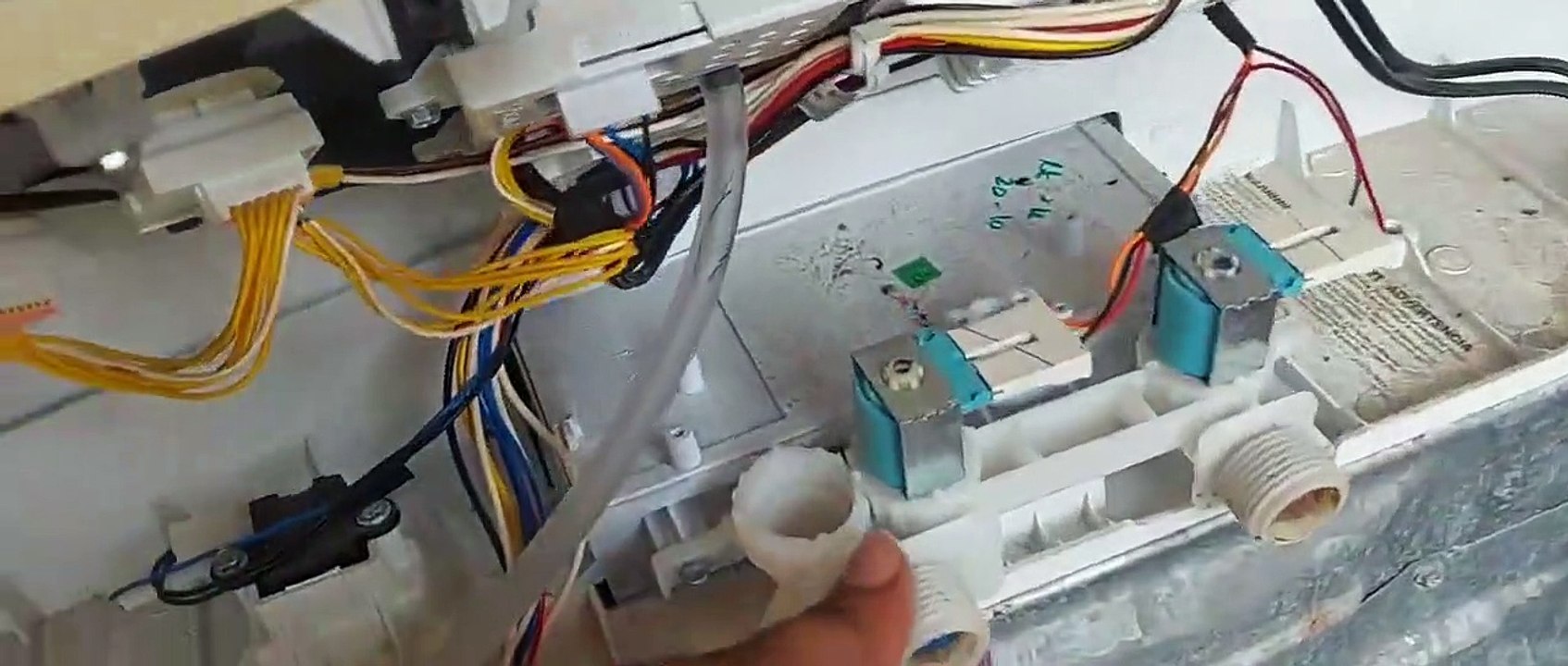 LAVADORA WHIRPOOL NO ENJUAGA POR QUE PASA Y SOLUCION