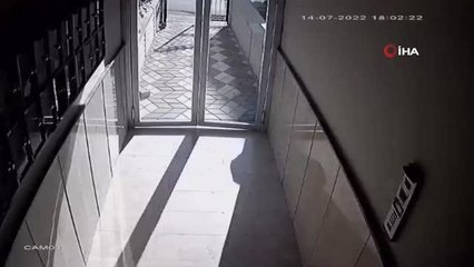 Son dakika haberi! Apartmanları mesken tutan çocuk hırsızlar kamerada