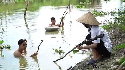 NHÀ ĐẤT CHÍNH CHỦ | LẶN SÔNG BẮT MỚ ỐC ĐẮNG CHIỀU TRỘN GỎI