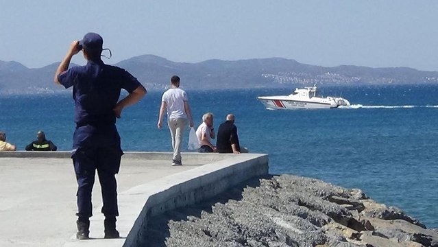 Akçay’da tekne battı: 1 kişi kurtuldu, 2 kişi kayıp