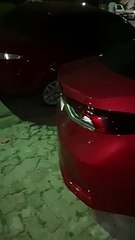 Automóvel tem pneus furtados em Fortaleza