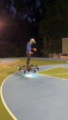 Il veut mettre un panier en étant sur un drone en vol mais ça finit mal