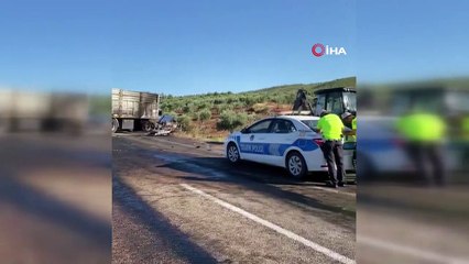 İş makinesine çarpan tır, alev alev yandı: O anlar kamerada