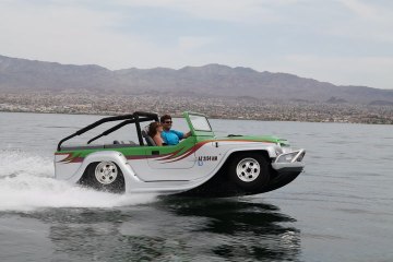 H2-GO! Amphibious Car Hits Speeds Of 45mph On Water