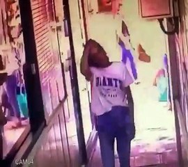 Rus model otelden düşerek hayatını kaybetti