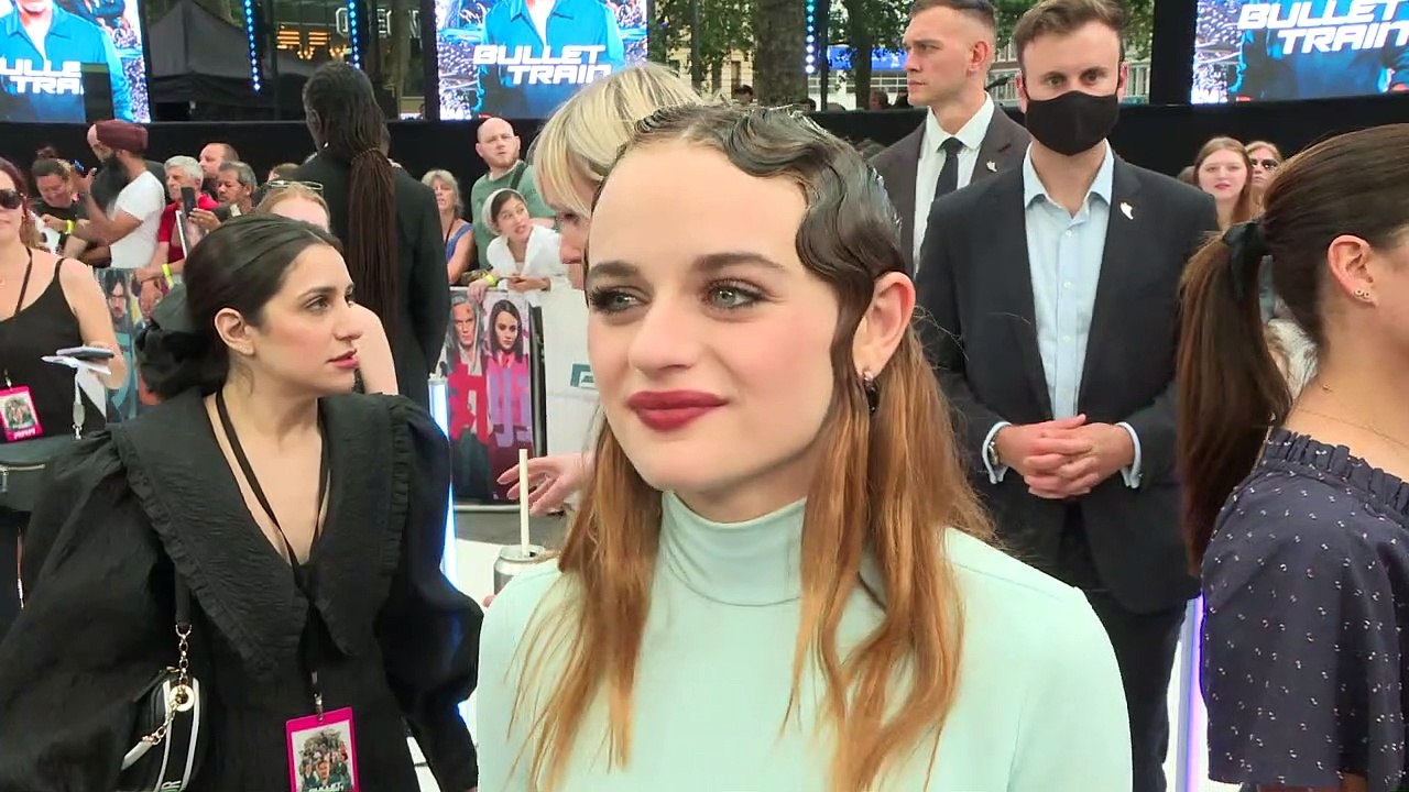 Joey King on her castmates: "We hated each other on set"