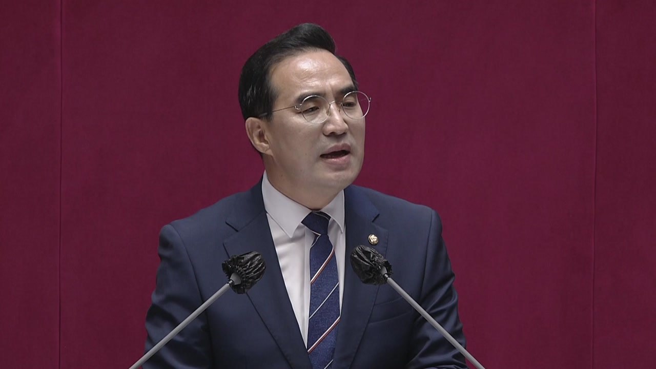 박홍근 "문고리 육상시가 대통령실 장악...권력 사유화 대가 치를 것" / YTN
