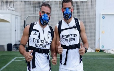 لماذا يرتدى لاعبو ريال مدريد أقنعة خلال التدريب؟