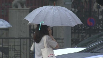 [날씨] 전국 곳곳 장맛비...오후 비 그치고 '찜통' / YTN