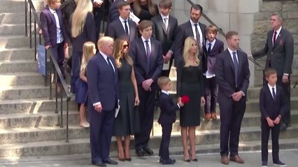 트럼프 첫 부인 장례식 참석 "매우 슬픈 날" / YTN