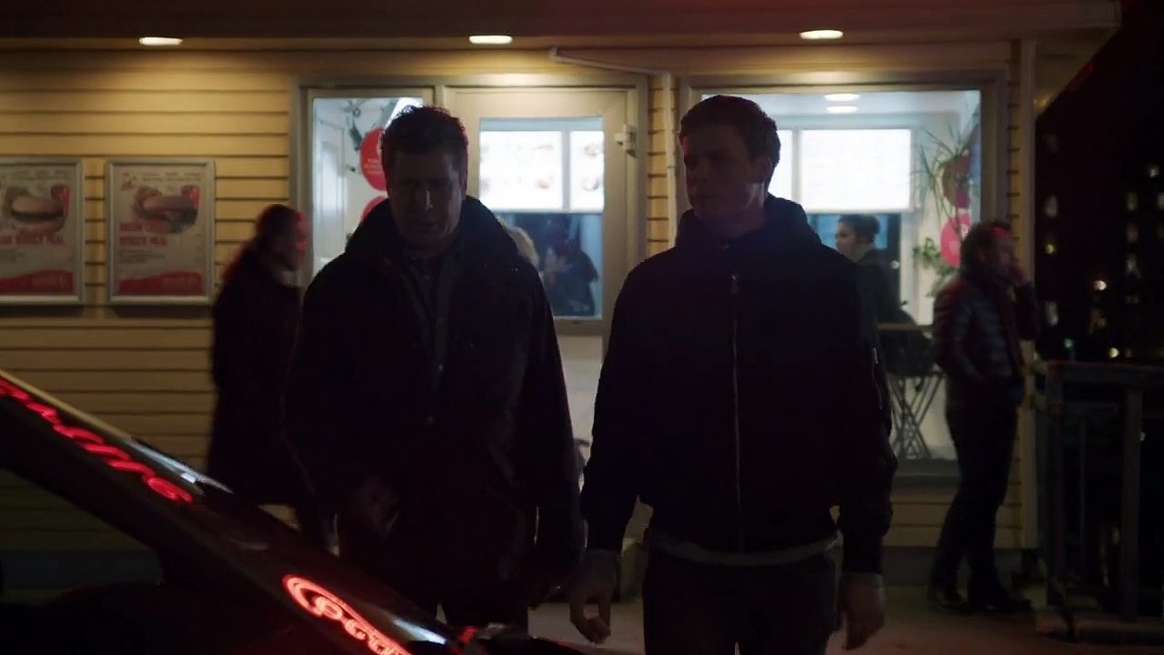 Hanna Svensson - Blutsbande Staffel 1 Folge 2